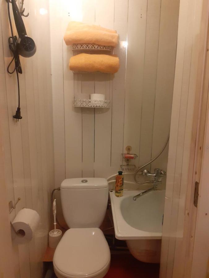 Avotu Stabu Private Flats In A Separate House For One Or Couple ريغا المظهر الخارجي الصورة